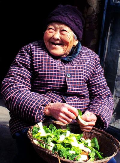 知足、開心；健康、長壽。