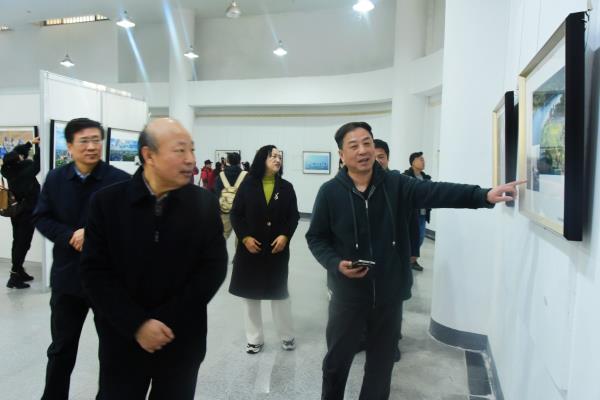 淮南市舉辦“時(shí)代巨變 映象淮南”攝影作品展