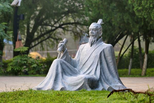 龍湖來客